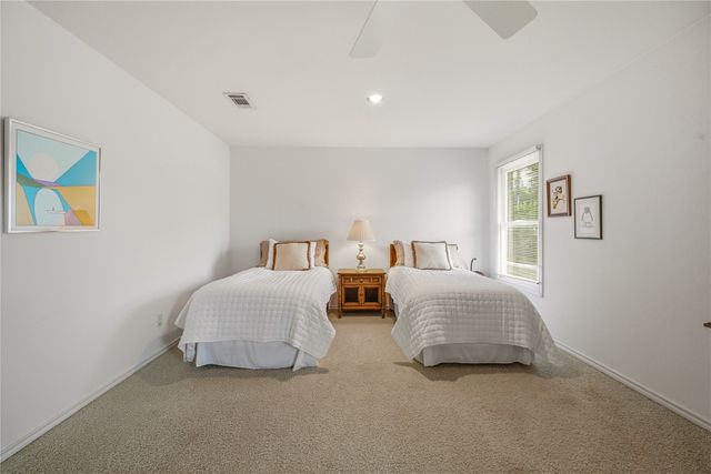 4000 W 5th Street, Fort Worth, TX 76107
