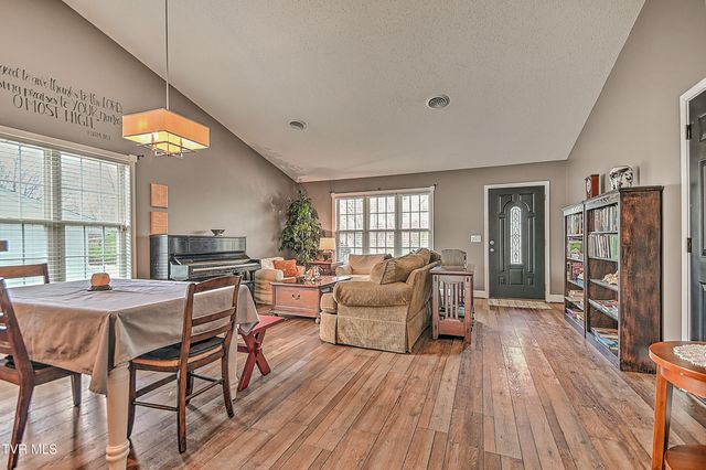 243 Sapling Grove Court, Bristol, VA 24201