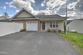 243 Sapling Grove Court, Bristol, VA 24201