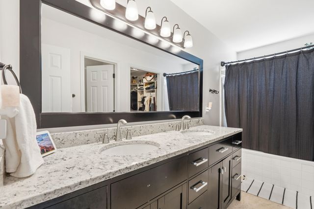 2204 Creekwood Court, Navarre, FL 32566