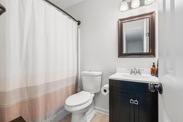 2204 Creekwood Court, Navarre, FL 32566