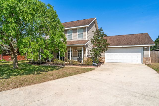 2204 Creekwood Court, Navarre, FL 32566