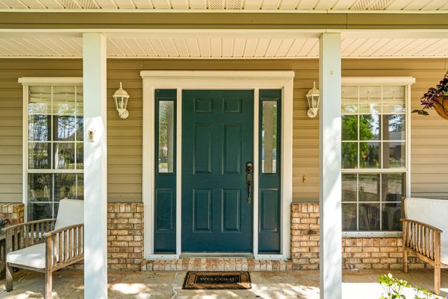 2204 Creekwood Court, Navarre, FL 32566