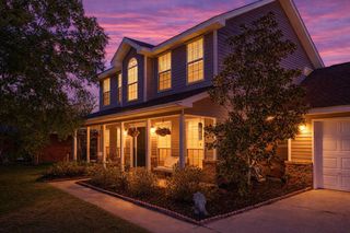 2204 Creekwood Court, Navarre, FL 32566