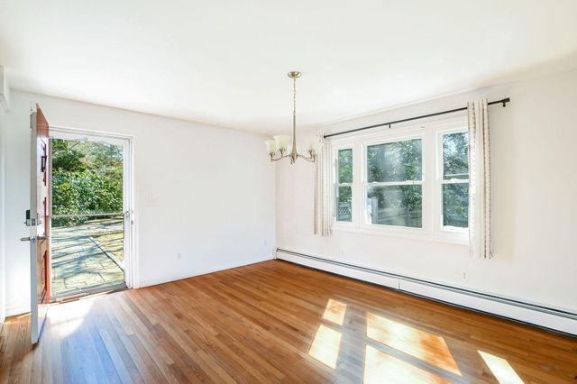 5 Rivers View Road, Waquoit, MA 02536