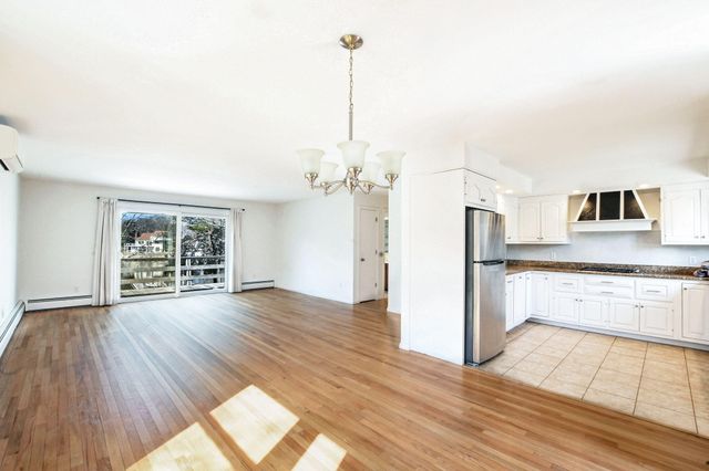 5 Rivers View Road, Waquoit, MA 02536