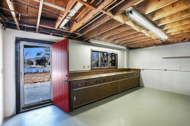 5 Rivers View Road, Waquoit, MA 02536