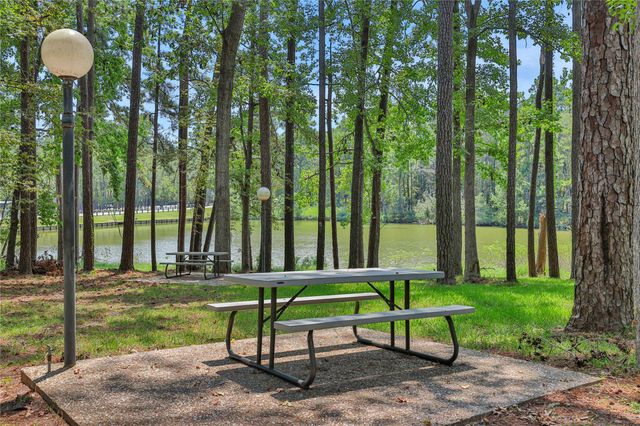 142 Villa Way, Coldspring, TX 77331