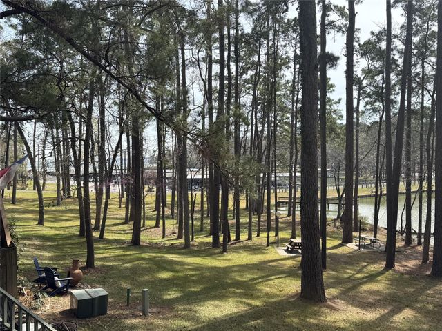 142 Villa Way, Coldspring, TX 77331