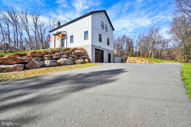 783 MILLERS SPRING RD, York, PA 17406