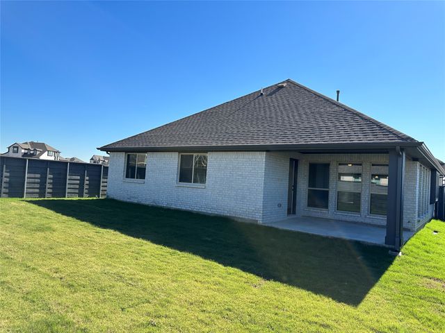 805 Twisted Leaf Lane, Little Elm, TX 76227