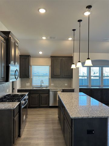 805 Twisted Leaf Lane, Little Elm, TX 76227