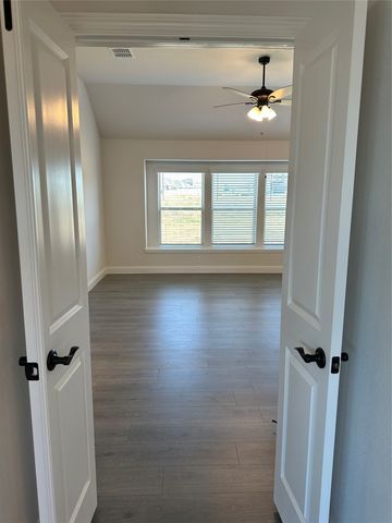 805 Twisted Leaf Lane, Little Elm, TX 76227