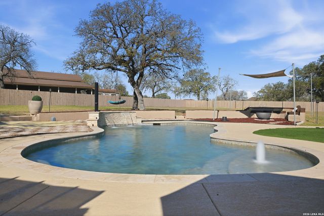 109 Bucks Ln, La Vernia, TX 78121