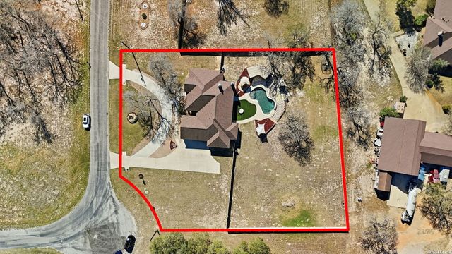 109 Bucks Ln, La Vernia, TX 78121