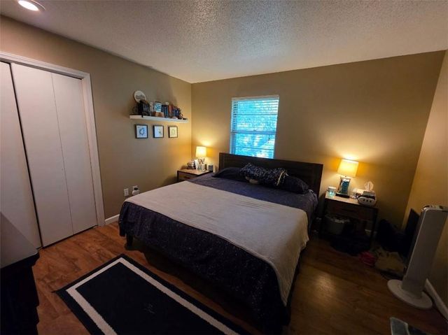 1903 E Lindenwood Circle, Olathe, KS 66062