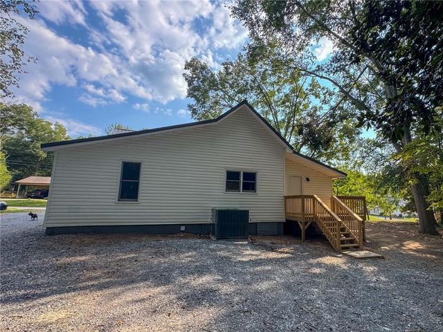 806 Fairview Road, Rockmart, GA 30153