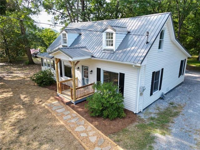 806 Fairview Road, Rockmart, GA 30153