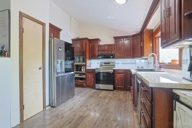158 Country View Drive, Harrison, OH 45030