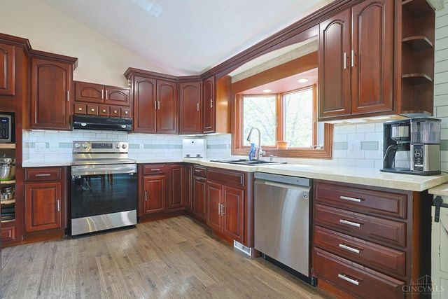 158 Country View Drive, Harrison, OH 45030