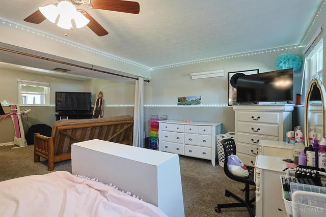 158 Country View Drive, Harrison, OH 45030