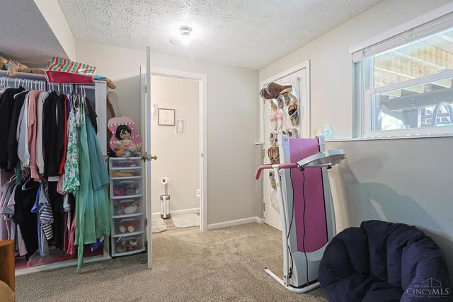 158 Country View Drive, Harrison, OH 45030