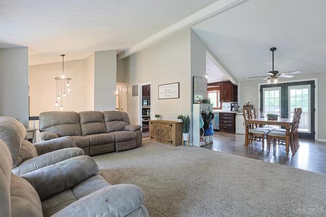 158 Country View Drive, Harrison, OH 45030