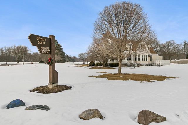 6178 S Cory Avenue, Cudahy, WI 53110