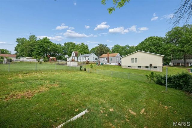 630 Bell Avenue, Webster Groves, MO 63119