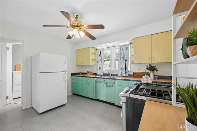 630 Bell Avenue, Webster Groves, MO 63119