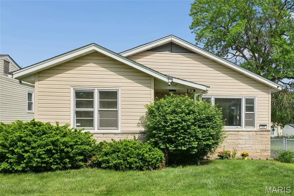 630 Bell Avenue, Webster Groves, MO 63119