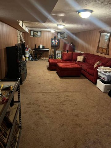 3608 Bolton Avenue, Columbus, OH 43227