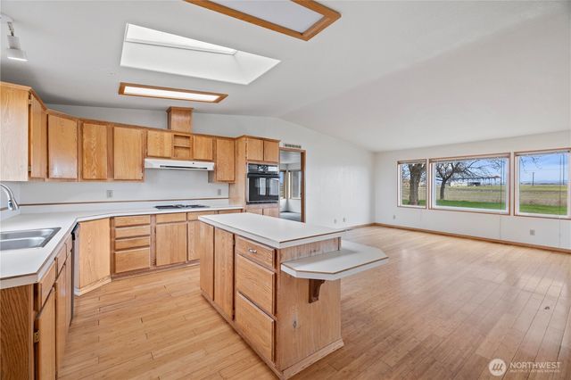 16487 Road 3 NW, Quincy, WA 98848