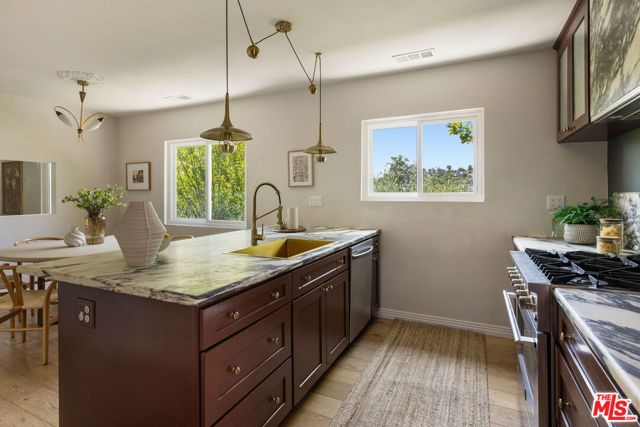 1432 El Paso Drive, Los Angeles, CA 90065