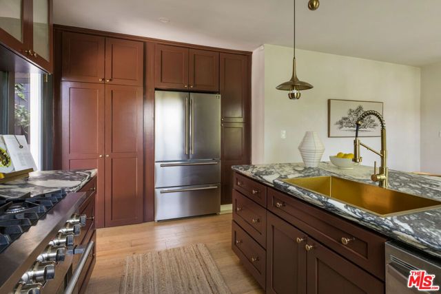 1432 El Paso Drive, Los Angeles, CA 90065