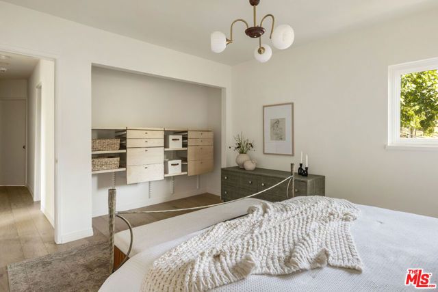 1432 El Paso Drive, Los Angeles, CA 90065