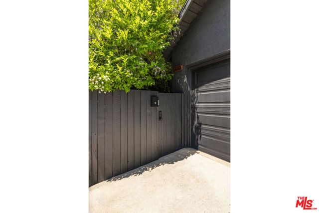 1432 El Paso Drive, Los Angeles, CA 90065
