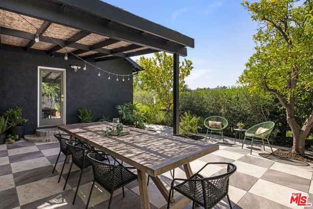 1432 El Paso Drive, Los Angeles, CA 90065