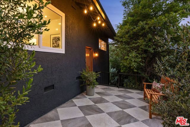1432 El Paso Drive, Los Angeles, CA 90065