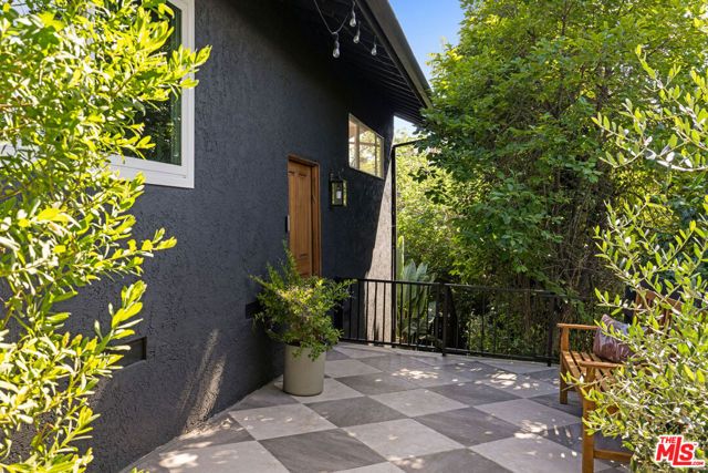1432 El Paso Drive, Los Angeles, CA 90065
