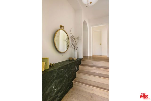 1432 El Paso Drive, Los Angeles, CA 90065