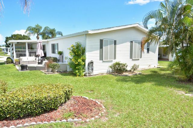 8483 Filifera Court, Port St Lucie, FL 34952