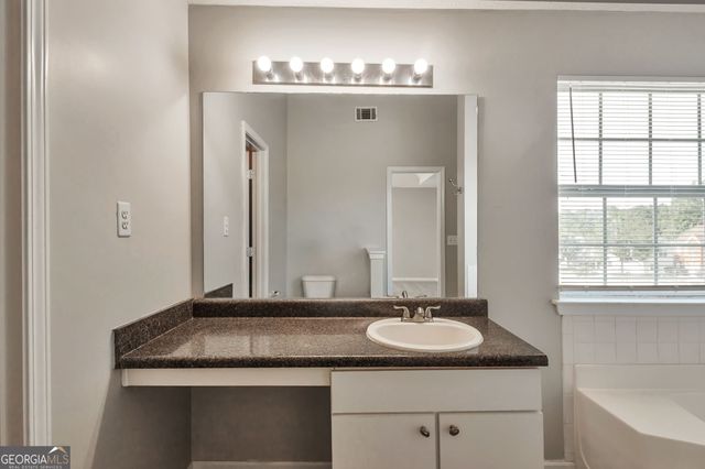 10744 Misty Meadows Court, Hampton, GA 30228