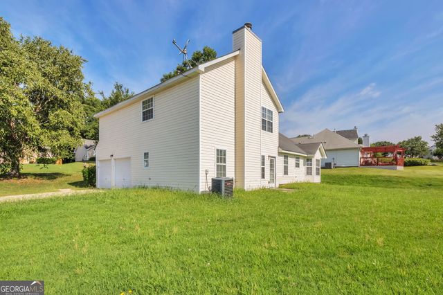 10744 Misty Meadows Court, Hampton, GA 30228