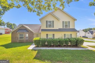 10744 Misty Meadows Court, Hampton, GA 30228