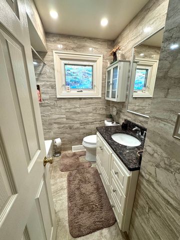 26575 N Fairfield Road, Wauconda, IL 60084