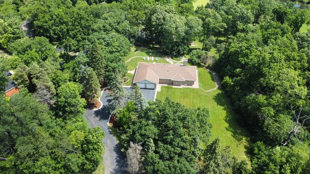 26575 N Fairfield Road, Wauconda, IL 60084