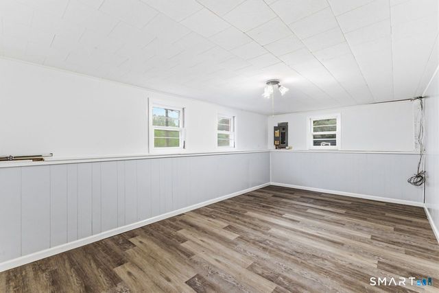 17 Rhoda Lane, Bristol, CT 06010