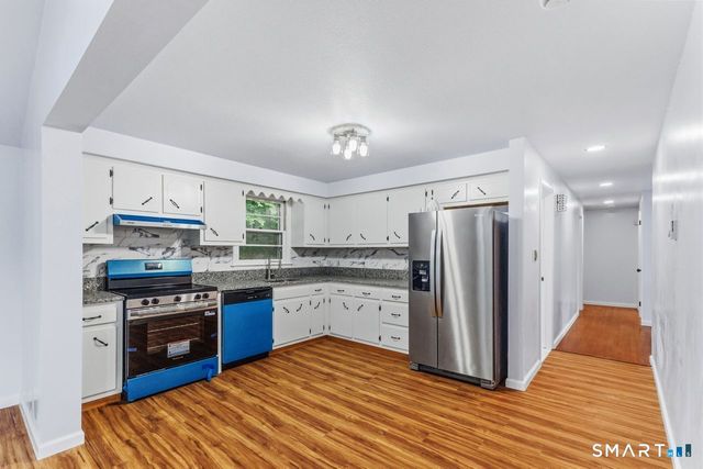 17 Rhoda Lane, Bristol, CT 06010