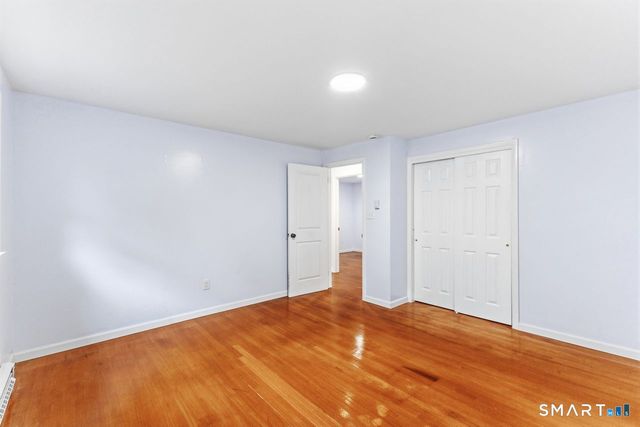17 Rhoda Lane, Bristol, CT 06010